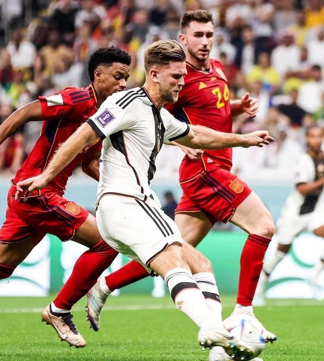 欧冠战报：索博斯洛伊点射绝杀，利物浦1-0力克国米（欧冠快讯：索博斯洛伊点球制胜，利物浦1-0击败国米）