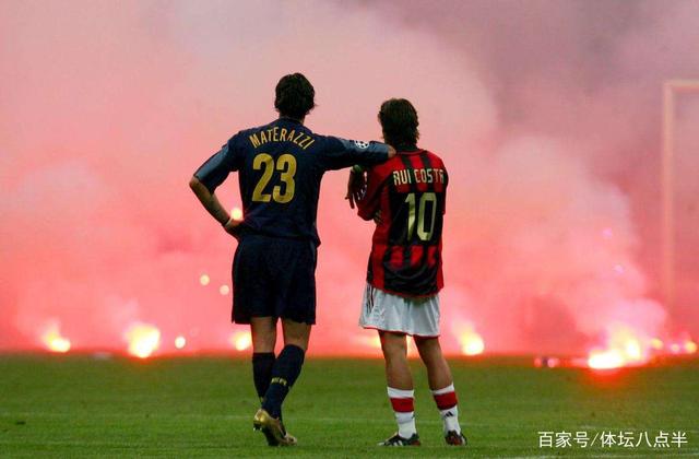 上周末的足球比赛让巴萨球迷心情舒畅（上周末的足球赛令巴萨球迷心情大好）