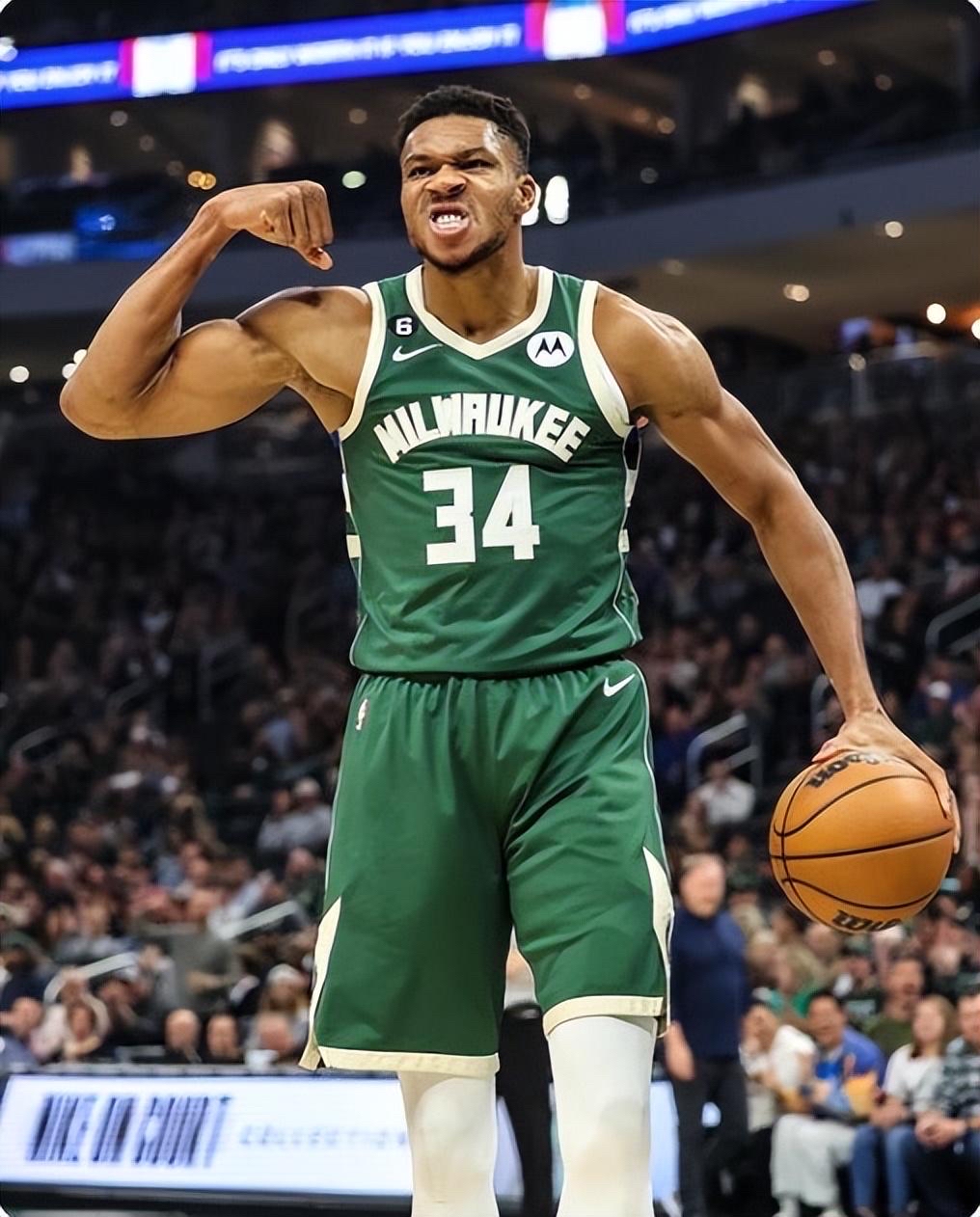 苏格兰女足队长卡思伯特与中国队比赛时头部受伤，被紧急送医（苏格兰女足队长卡思伯特在对华比赛中头部受伤，紧急送往医院）