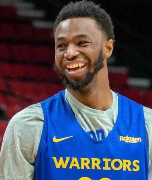 造乌龙+红牌，库库雷利亚当选切尔西vs巴萨全场最佳球员（逼出乌龙又造红牌，库库雷利亚荣膺切尔西战巴萨全场最佳）