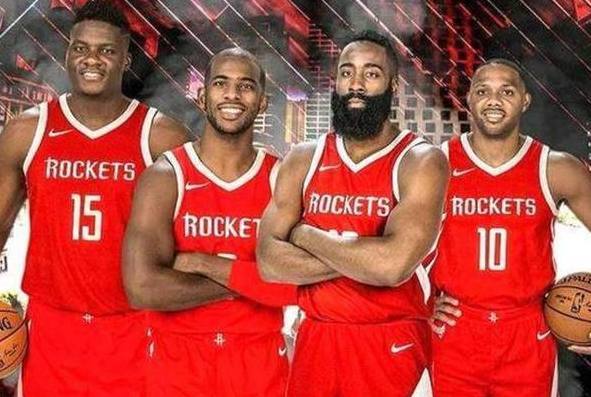 半场战报：都灵2-2比萨，切-亚当斯、乔瓦尼-西蒙尼破门，莫雷奥两球（上半场战况：都灵2-2比萨，切-亚当斯、乔瓦尼-西蒙尼破门，莫雷奥梅开二度）